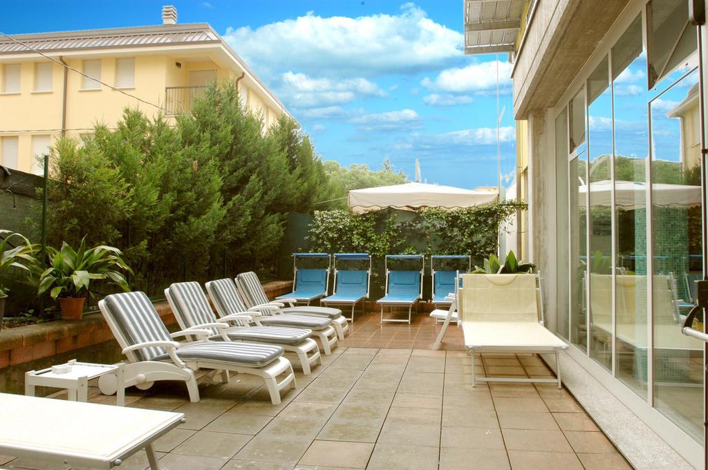 Hotel Ferrari Salsomaggiore Terme Kültér fotó